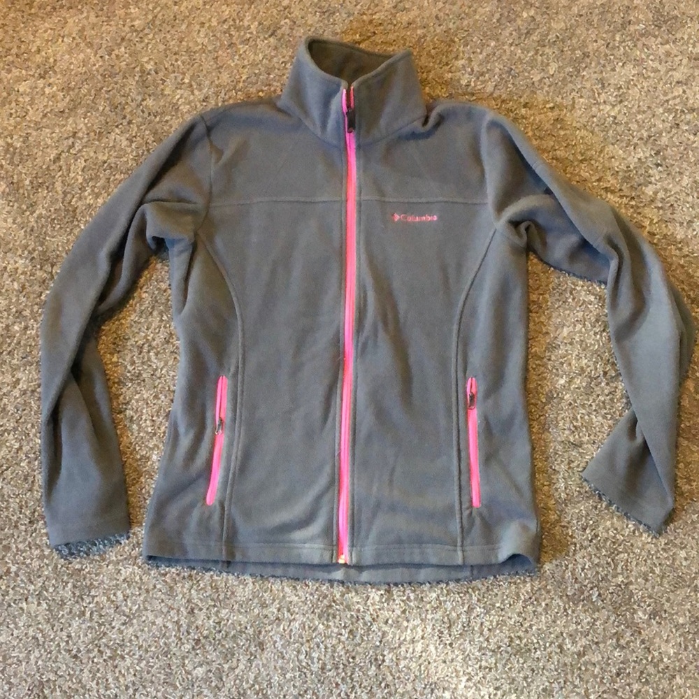 Columbia youth 18-20, fits adult small!
